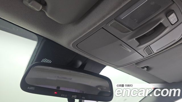 Kia Stonic Diesel 1.6 Prestige 2018 — фото 28