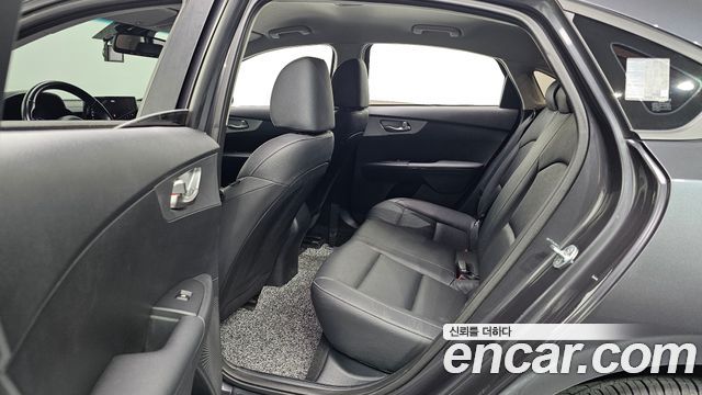 Kia K3 (II) 1.6 Prestige 2022 — фото 13