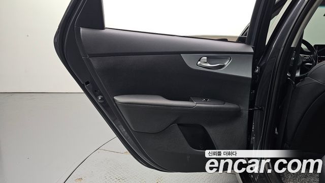 Kia K3 (II) 1.6 Prestige 2022 — фото 25