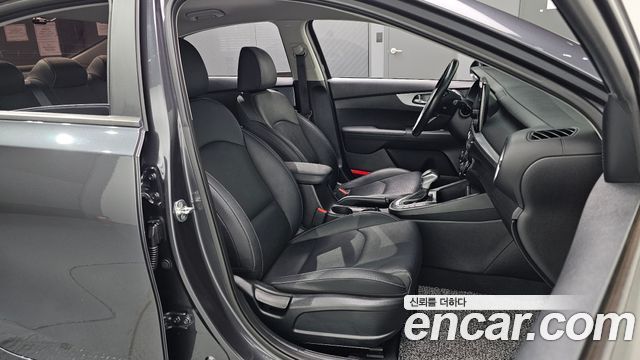 Kia K3 (II) 1.6 Prestige 2022 — фото 26