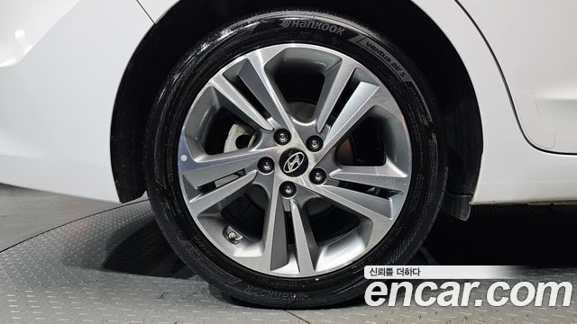 Hyundai Avante (AD) 1.6 GDI Modern special 2016 — фото 5
