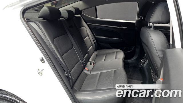 Hyundai Avante (AD) 1.6 GDI Modern special 2016 — фото 12