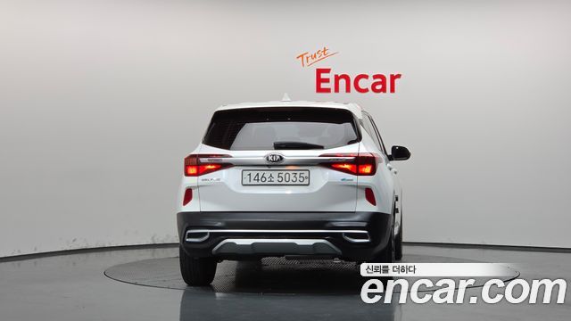 Kia Seltos Diesel 1.6 2WD Prestige 2020 — фото 4