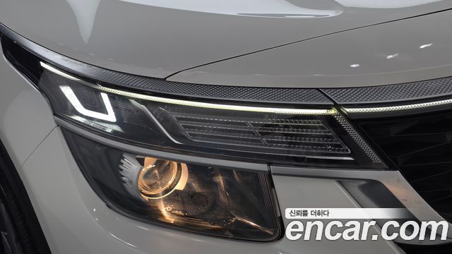 Kia Seltos Diesel 1.6 2WD Prestige 2020 — фото 22