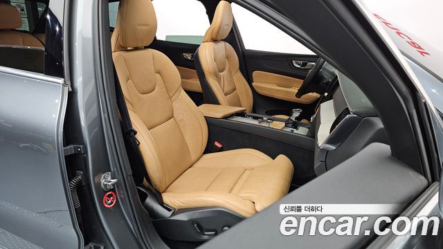 Volvo XC60 (II) D5 Inscription 2019 — фото 10