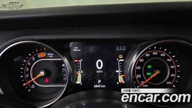 Jeep Wrangler (JL) 2.0 Overland 4Door 2022 — фото 8