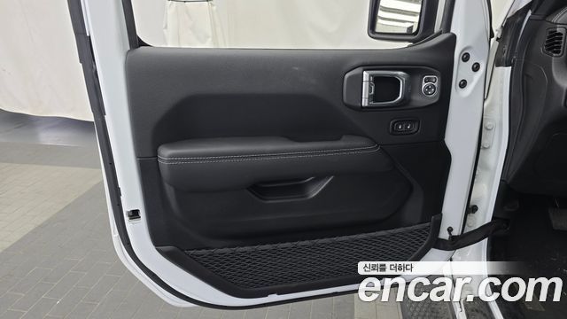 Jeep Wrangler (JL) 2.0 Overland 4Door 2022 — фото 24