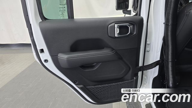 Jeep Wrangler (JL) 2.0 Overland 4Door 2022 — фото 25