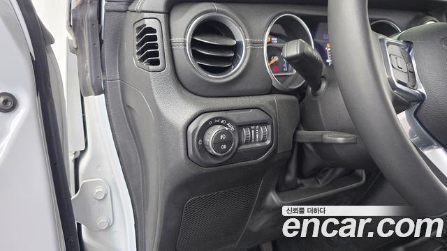 Jeep Wrangler (JL) 2.0 Overland 4Door 2022 — фото 28