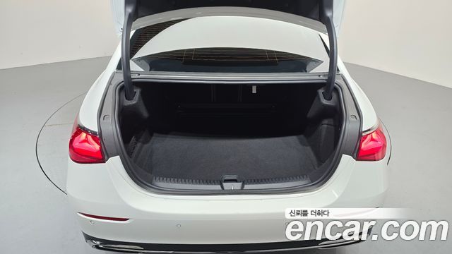 Mercedes-Benz E-Class (W214) E200 Avantgarde 2026 — фото 16