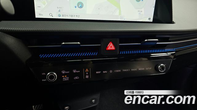 Kia EV6 Long Range 4WD GT Line 2023 — фото 15