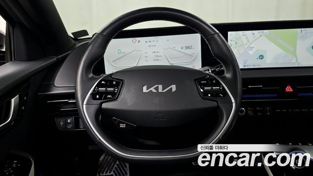 Kia EV6 Long Range 4WD GT Line 2023 — фото 16