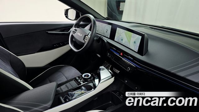 Kia EV6 Long Range 4WD GT Line 2023 — фото 20