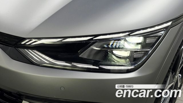 Kia EV6 Long Range 4WD GT Line 2023 — фото 22