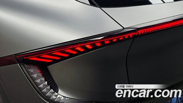 Kia EV6 Long Range 4WD GT Line 2023 — фото 23