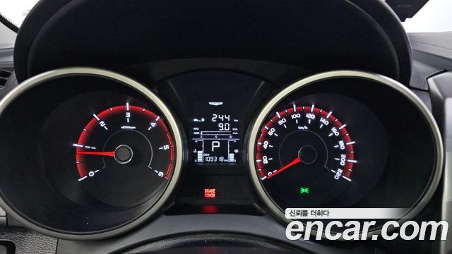 KG Mobility (SsangYong) Tivoli Diesel TX 2WD 2017 — фото 8