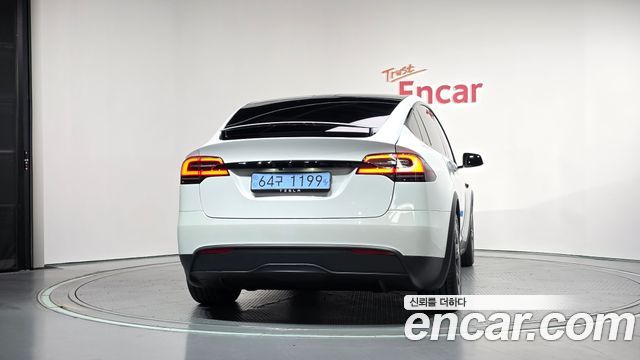 Tesla Model X AWD 2026 — фото 4