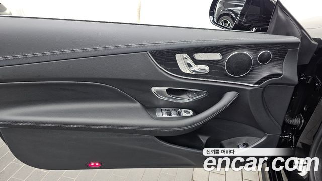 Mercedes-Benz E-Class (W213) E220d Coupe 2020 — фото 24