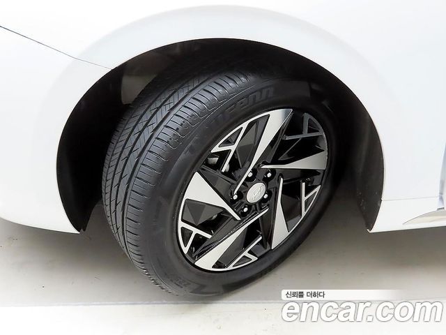 Hyundai Grandeur Hybrid (IG) Le Blanc 2023 — фото 23