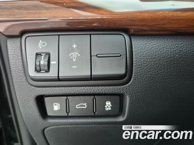 Kia K7 3.0 LPI Luxury (Rental Car) 2017 — фото 16