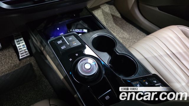 Kia K8 2.5 Gasoline 2WD Signature 2022 — фото 9