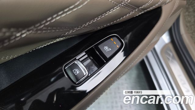 Kia K8 2.5 Gasoline 2WD Signature 2022 — фото 29