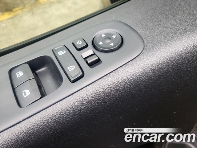Hyundai Staria Cargo 3-Seater Modern 2022 — фото 15