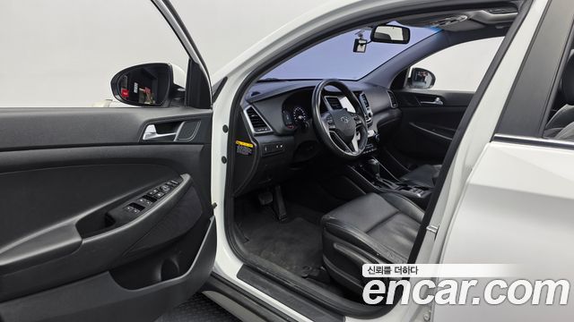 Hyundai Tucson Diesel 2.0 2WD Modern Special 2017 — фото 10