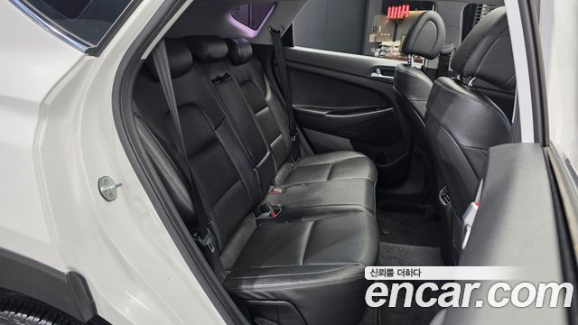 Hyundai Tucson Diesel 2.0 2WD Modern Special 2017 — фото 12