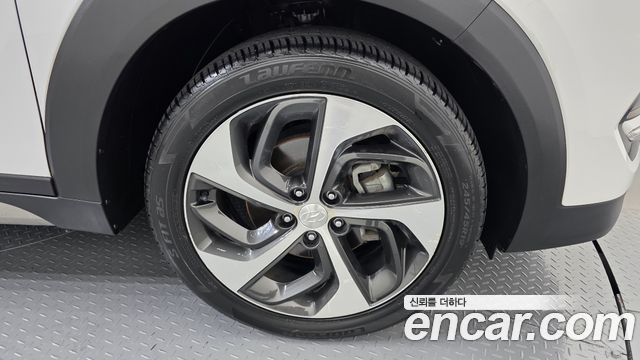 Hyundai Tucson Diesel 2.0 2WD Modern Special 2017 — фото 21