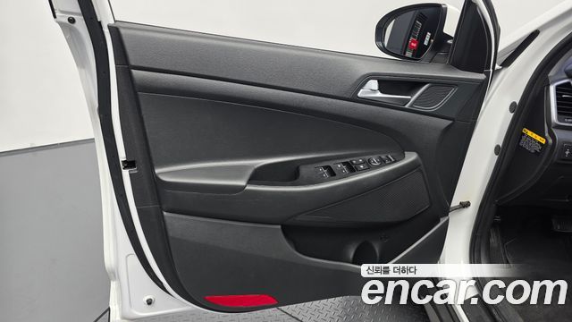 Hyundai Tucson Diesel 2.0 2WD Modern Special 2017 — фото 24