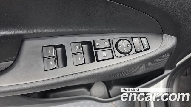 Hyundai Tucson Diesel 2.0 2WD Modern Special 2017 — фото 28