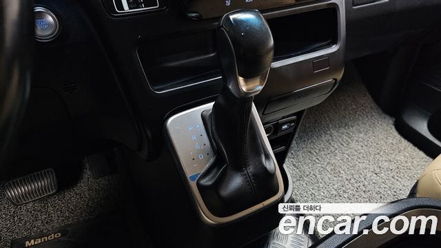 Hyundai Staria Cargo 5-Seater Modern 2022 — фото 9