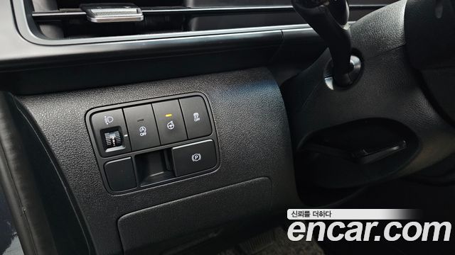 Hyundai Staria Cargo 5-Seater Modern 2022 — фото 16