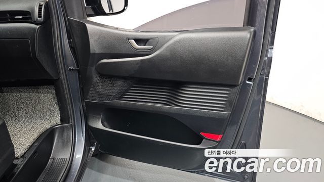 Hyundai Staria Cargo 5-Seater Modern 2022 — фото 25