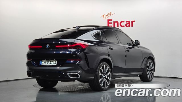 BMW X6 (G06) xDrive40i M Sports Online Exclusive Edition 2021 — фото 2