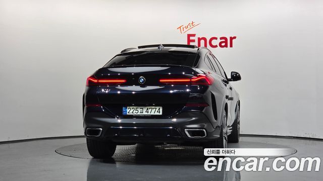 BMW X6 (G06) xDrive40i M Sports Online Exclusive Edition 2021 — фото 4