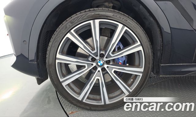 BMW X6 (G06) xDrive40i M Sports Online Exclusive Edition 2021 — фото 5