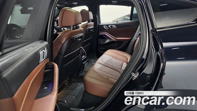 BMW X6 (G06) xDrive40i M Sports Online Exclusive Edition 2021 — фото 11