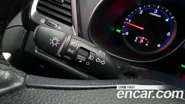 Hyundai Santa Fe (DM) Diesel(e-VGT) 2.0 2WD Premium 2014 — фото 18