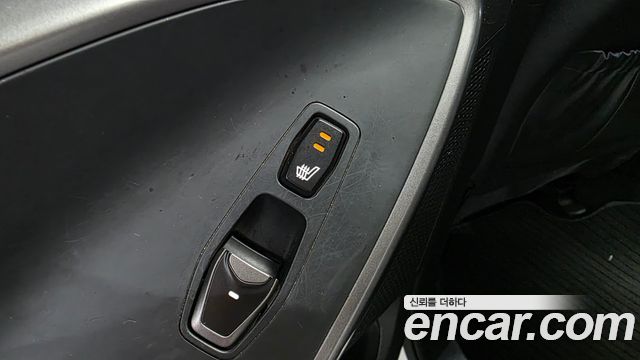 Hyundai Santa Fe (DM) Diesel(e-VGT) 2.0 2WD Premium 2014 — фото 19