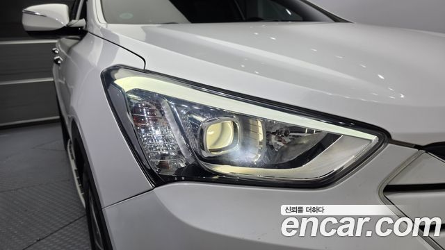 Hyundai Santa Fe (DM) Diesel(e-VGT) 2.0 2WD Premium 2014 — фото 22