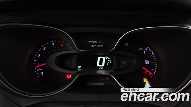 Renault Korea QM3 LE 2018 — фото 8