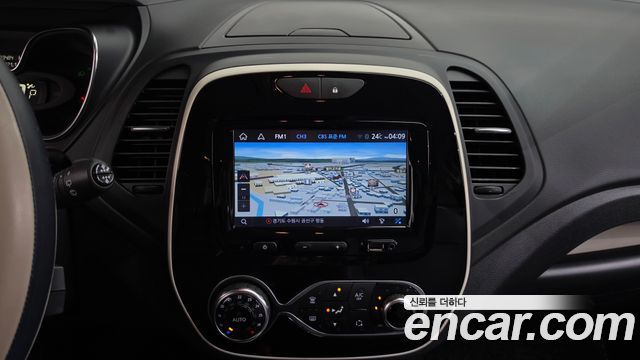 Renault Korea QM3 LE 2018 — фото 12