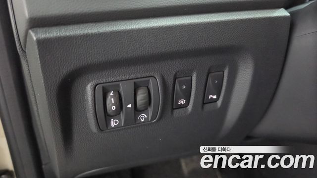 Renault Korea QM3 LE 2018 — фото 18