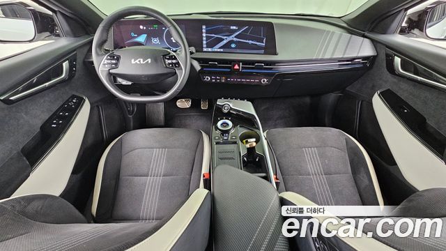 Kia EV6 Long Range 4WD GT Line 2022 — фото 7