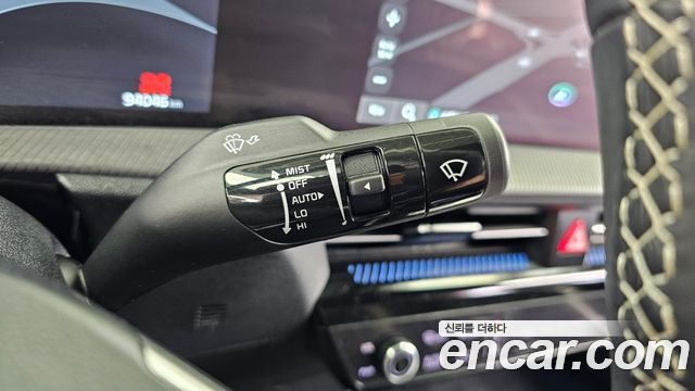 Kia EV6 Long Range 4WD GT Line 2022 — фото 34