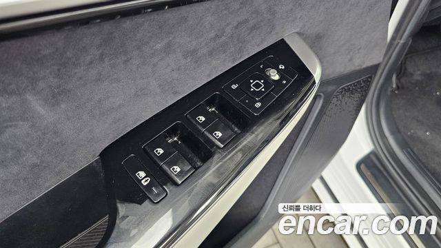 Kia EV6 Long Range 4WD GT Line 2022 — фото 35