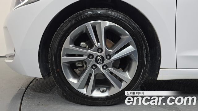 Hyundai Avante (AD) 1.6 GDI Smart 2018 — фото 5