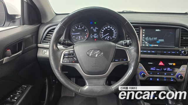 Hyundai Avante (AD) 1.6 GDI Smart 2018 — фото 12